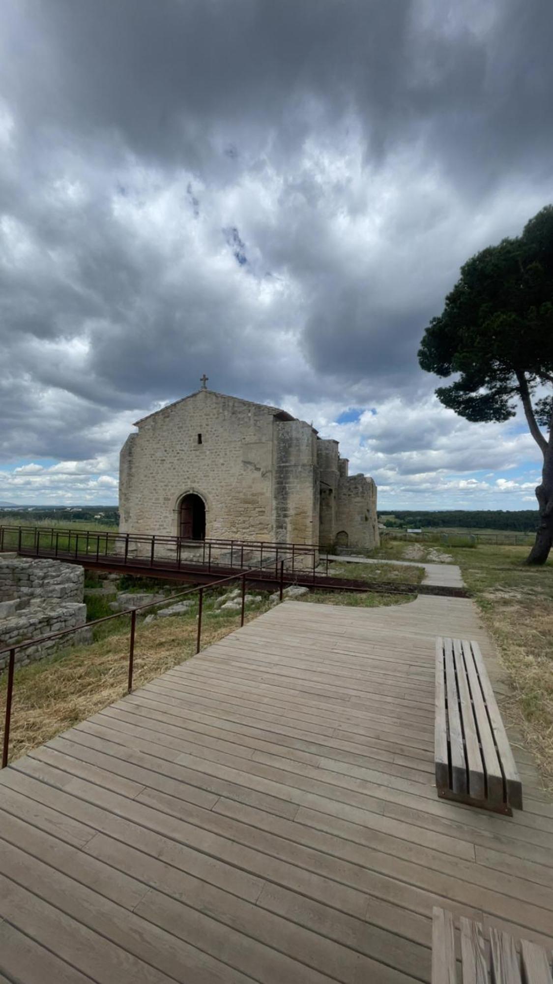 Maison T3 Dans Un Village Calme Saint-Mitre-les-Remparts Esterno foto