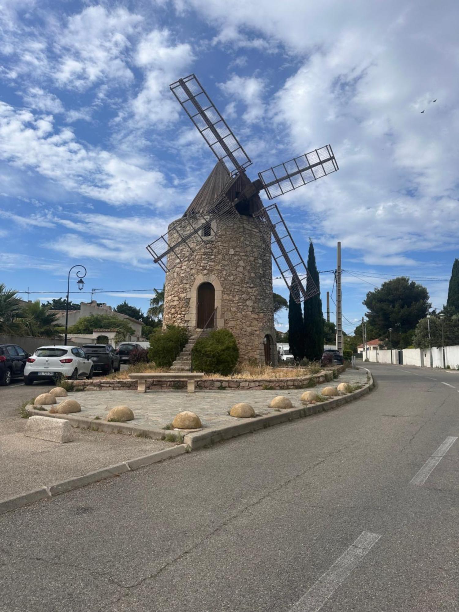 Maison T3 Dans Un Village Calme Saint-Mitre-les-Remparts Esterno foto